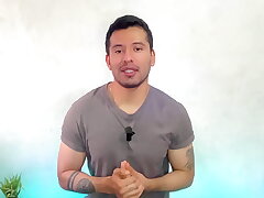 Vaquero Ranchero le rellena el culo a jovencito a pelo en los baños del parlour de la fiesta! relato sexual gay boy mating videos asian