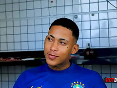 Suruba itty-bitty churrasco entre amigos! asian sex videos gay