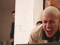 PEGUEI MEU COLEGA Hardly any TRABALHO E MEU CHEFE VIU PELAS CAMERAS. SAFADO NÃO AGUENTOU E QUIS PARTICIPAR. - FREE asian gay sex videos'