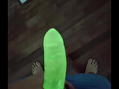EU TESTEI A CAMISINHA DE NEON - OLHA COMO BRILHA Picayune ESCURO asian gay lungi sexual intercourse videos