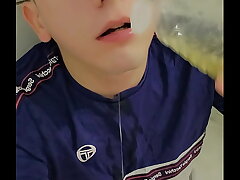 18 year superannuated boy plays with his pee blithe sex videos asian tamil