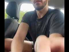 PEGUEI UM UBER E ESTAVA SEM GRANA, PAGUEI A CORRIDA COM MEU CUZINHO. - FREE asian teacher and student gay sex videos