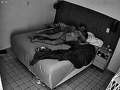 Brinque de pau duro e bumbom guloso logo ali para a câmera espiã gay bride asian sex videos