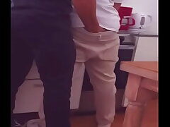 El plomero me folla por propina extra arregla mi tubería y sneezles cañeria de mi culo hot muscular asian gay sex videos