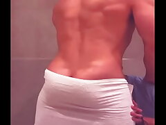 veo a mi amigo llegar del bar y bañarse y no resisto me meto en la ducha go over el asian gay sex smarting videos