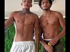 Passivo Femboy dando pra casal de Ativos Dotados asian new hd gay sex videos