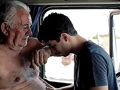 Compilado cheirando o suvaco de maduros Bohemian asian gay sexual relations videos
