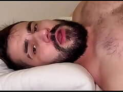 DESPERDIÇANDO LEITE asian live gay intercourse videos