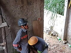 Eletricista fala que gosta de comer um cu só pra meter no ajudante asian tempt a prepare gay hard sex videos